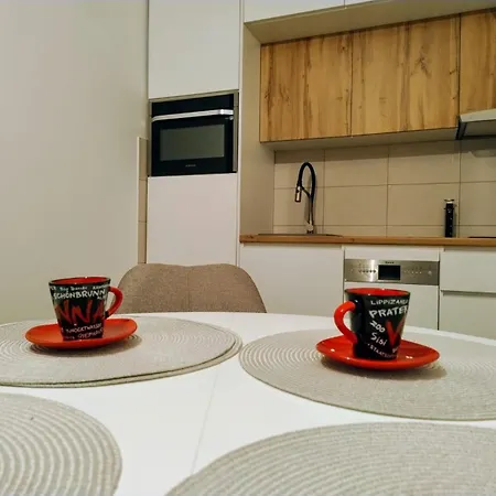 Emari - Hochwertige 2-zimmer-wohnung Mit Panorama Bergblick